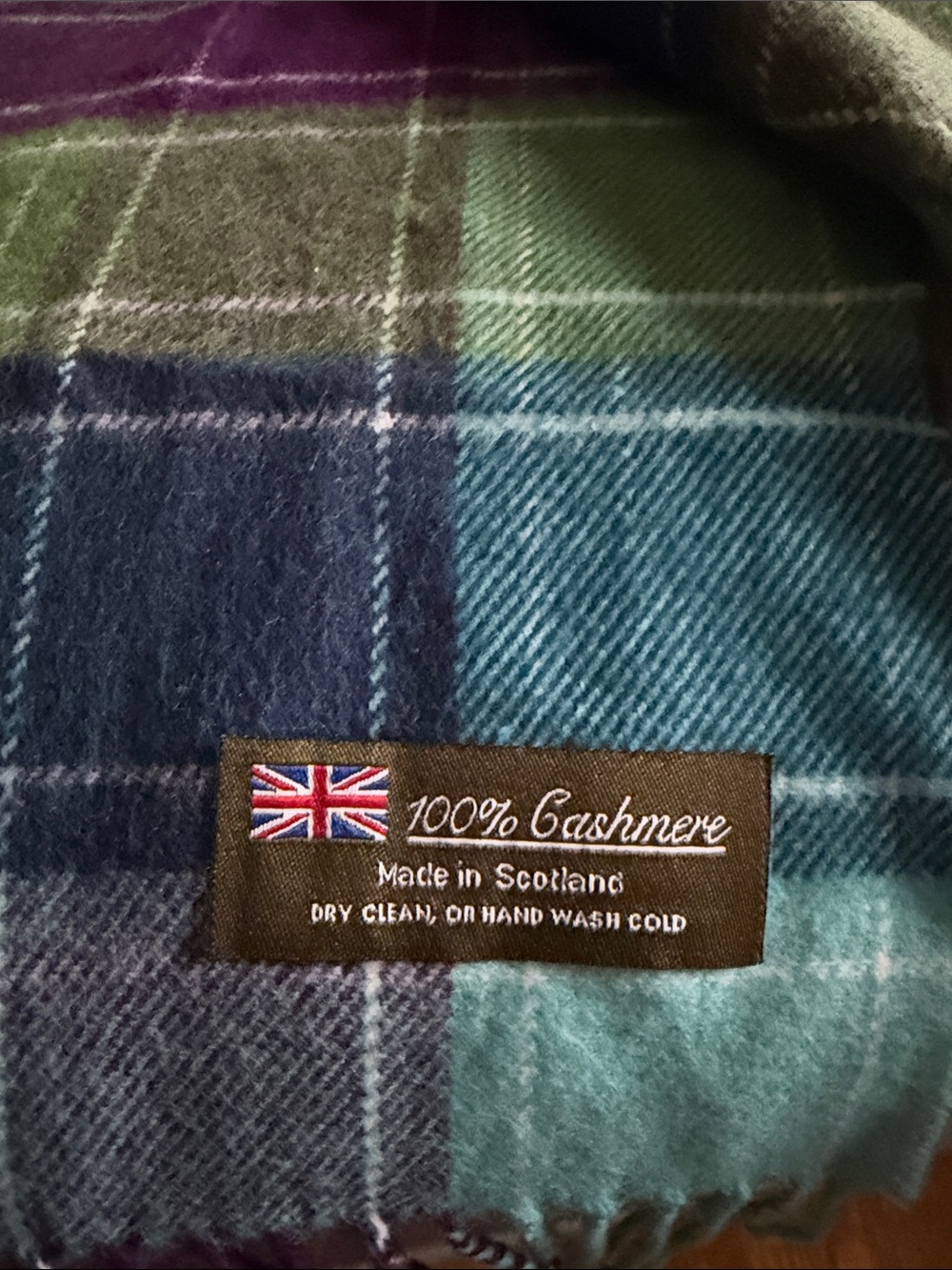 Isle of Skye Tartan Cashmere Scarf Made in Scotland Highland Plaid - Picture 3 of 4